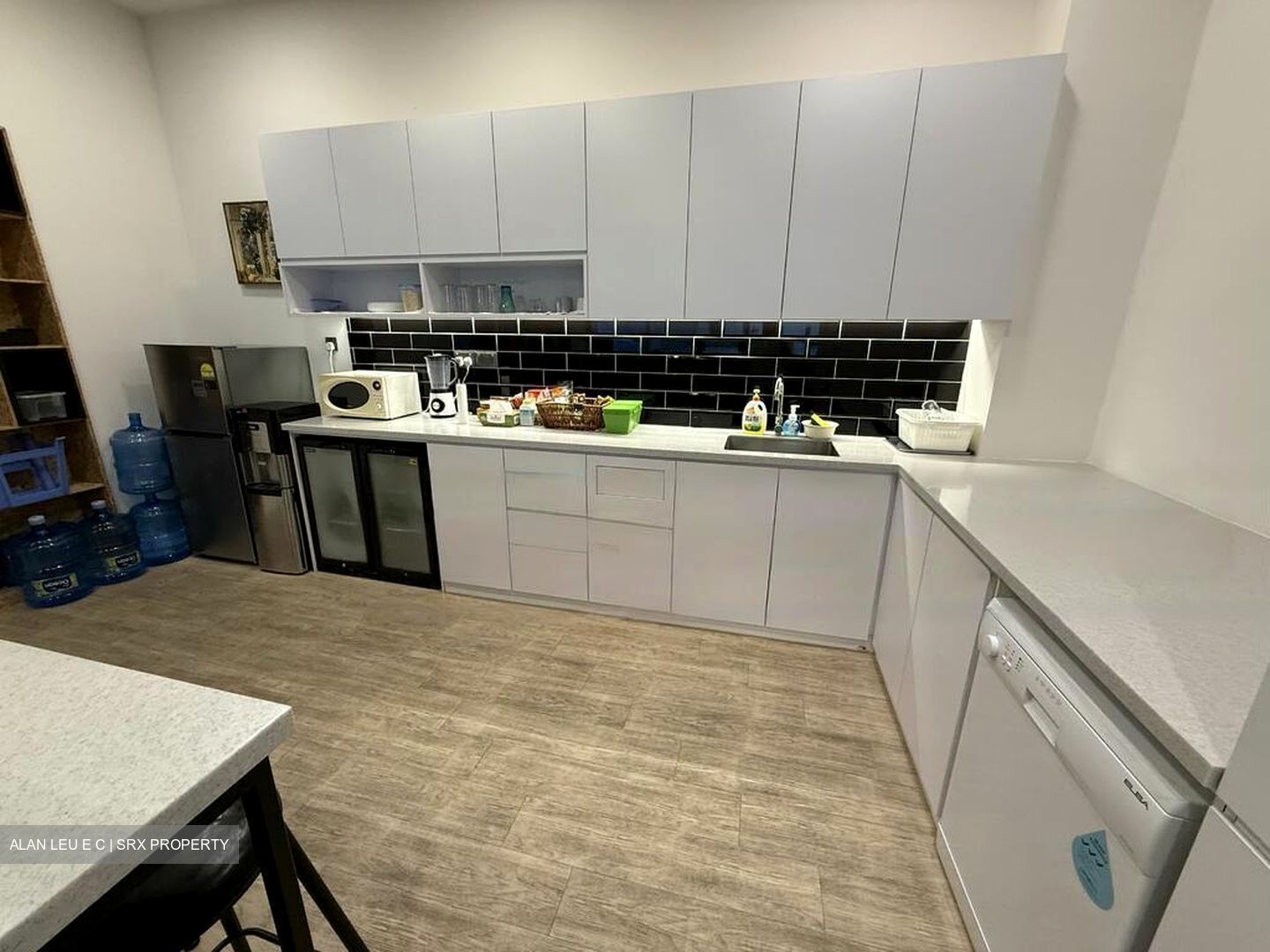 Sbf Center (D1), Office #456072181